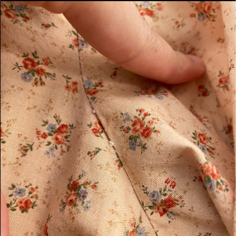 *Johnny Was Pink Button Down embroidered Shirt Red Rose and Ruffles Floral - Picture 10 of 12